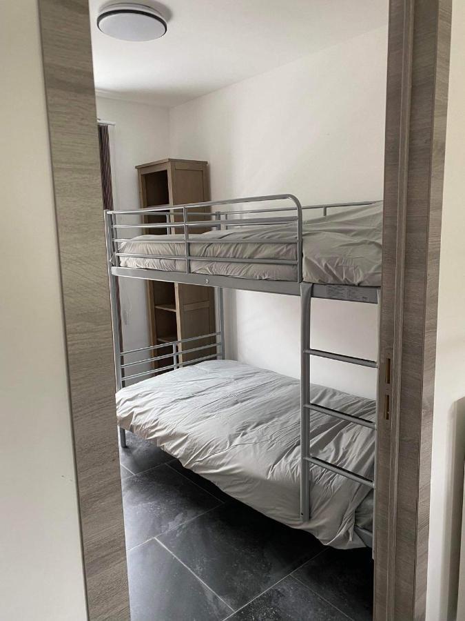 Le Pre Sous L Eau - Moderna Apartment Anhee Luaran gambar